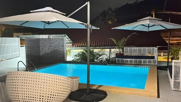Elephant Sports Bar And Accommodation Phuket Eksteriør bilde
