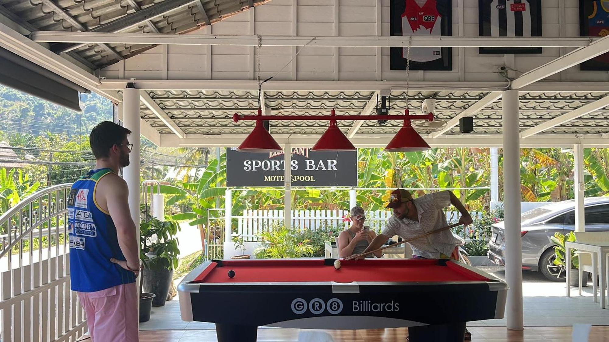 Elephant Sports Bar And Accommodation Phuket Eksteriør bilde