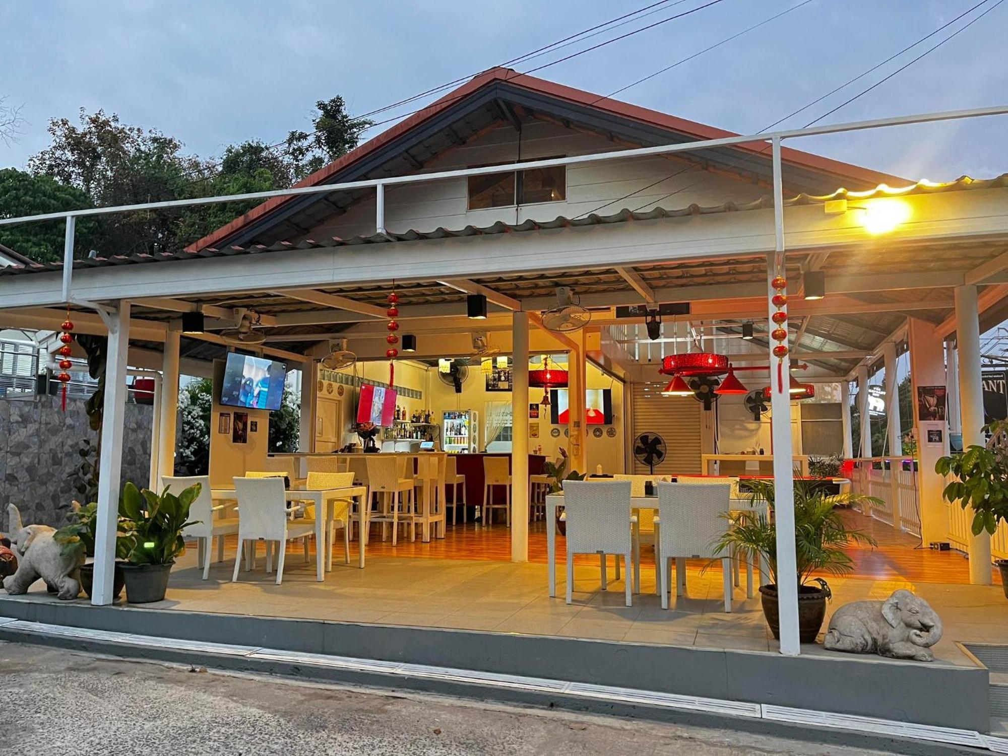 Elephant Sports Bar And Accommodation Phuket Eksteriør bilde